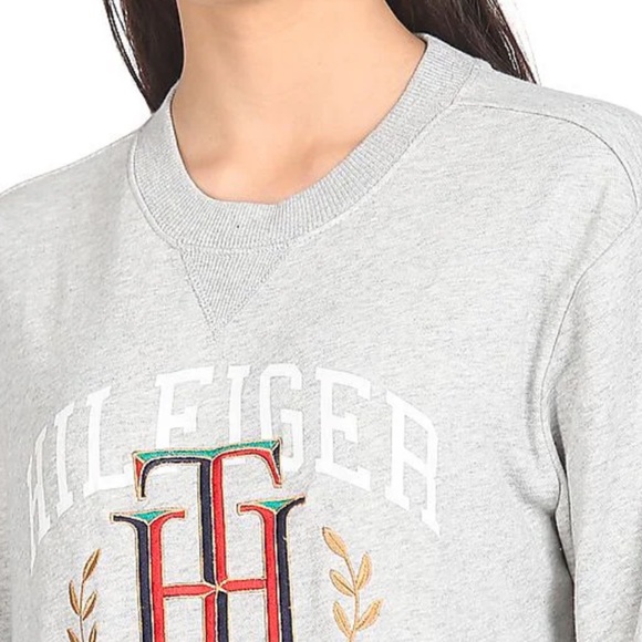 Tommy Hilfiger Women’s Sweatshirt - Picture 3 of 8